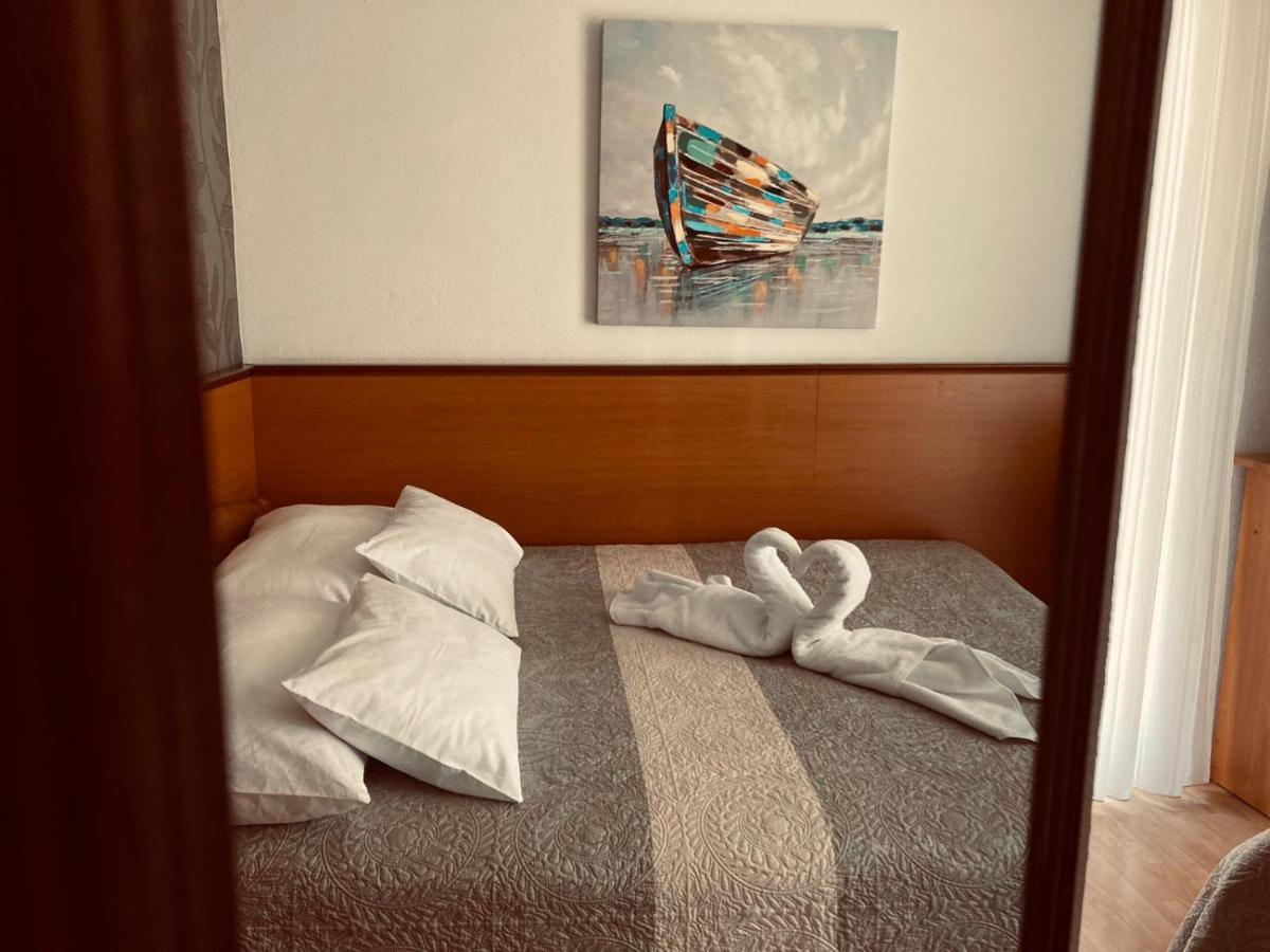 Sobe/Rooms Riva Zadar Exterior foto